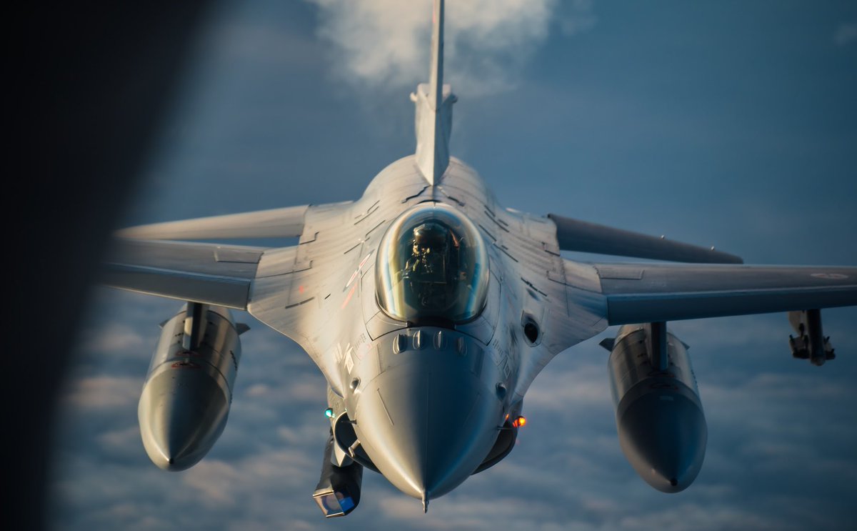 3 B-52s from #BomberTaskForceEurope integrated with Royal Norwegian Air Force F-16s over the Barents Sea region of the Arctic Circle, Nov. 6. The mission contributes to global stability & strengthening of the @NATO alliance.