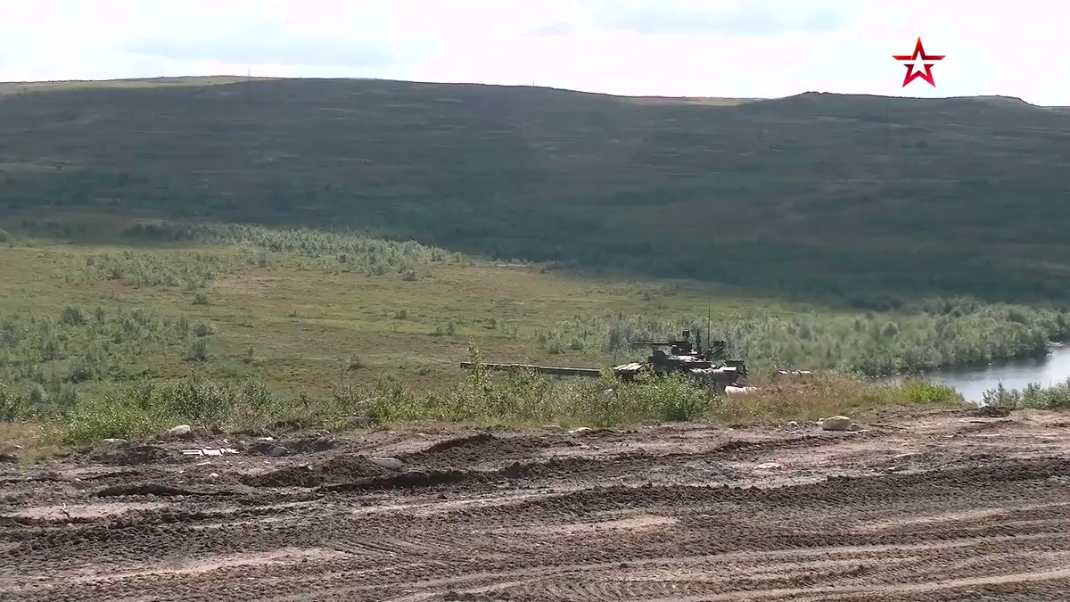 Russia: Video showing the crews of the T-80BVM tanks and the crews of the RChBZ who carried out live fire, and the radiation protection, chemical and biological protection units which carried out the treatment of equipment in the Murmansk region